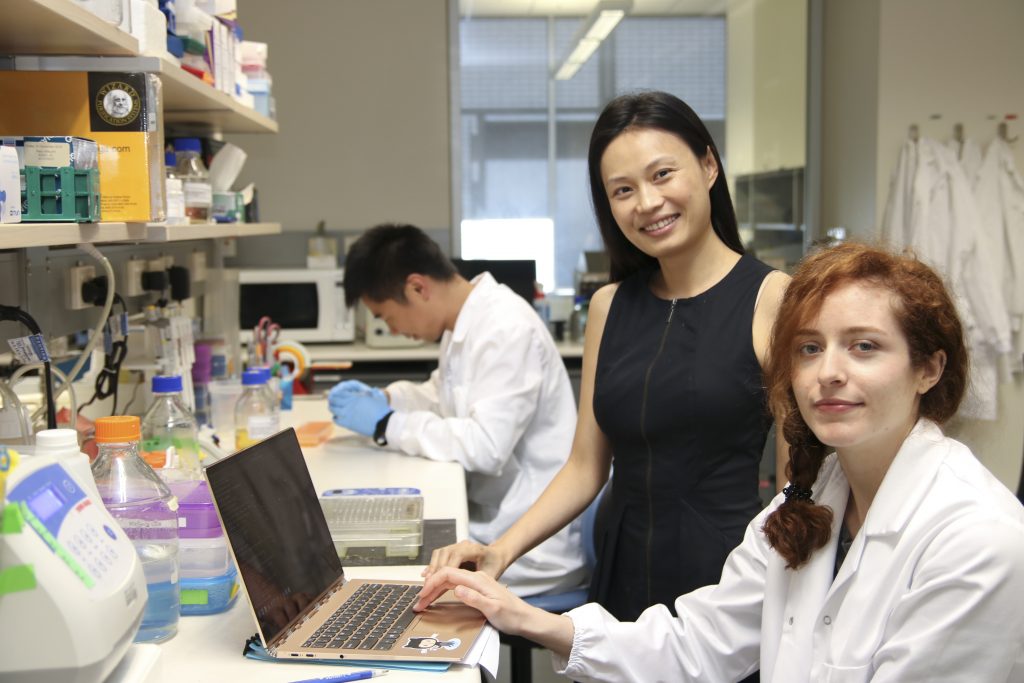Dr Emily Wong, Snow Fellow in 2022 and head Regulatory Systems Laboratory at the Victor Chang Cardiac Research Institute, with her team